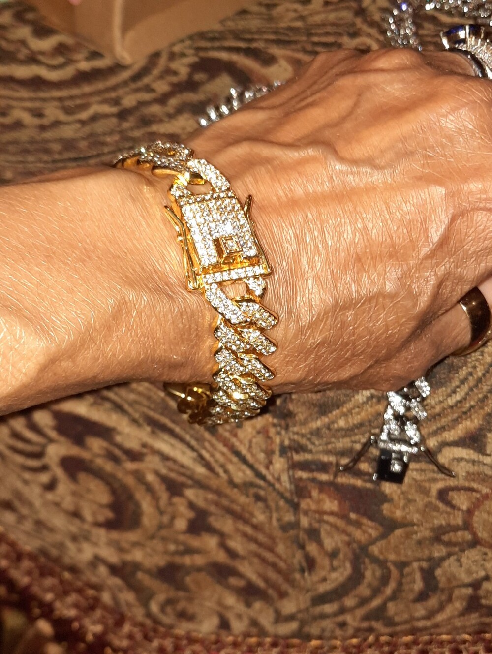 NWT Elegant Gold Crystal Cuban Link Tennis Bracelet Secure Locking Clasp 7.5"